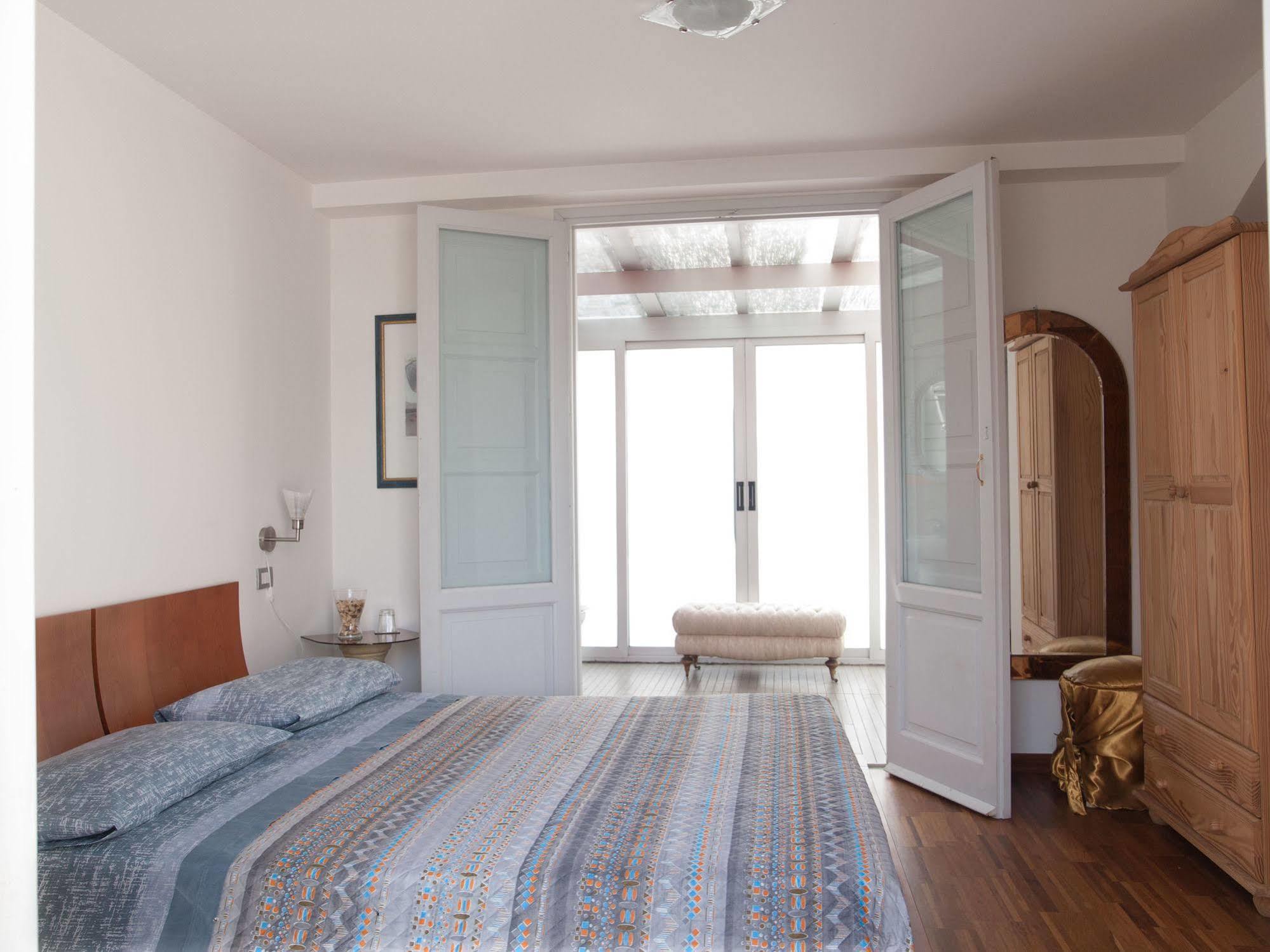 Casa Del Vento Bed & Breakfast Рокалумера Екстериор снимка